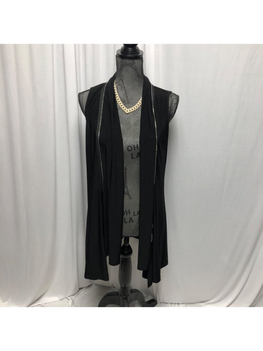 125 Apparel Amy Zipper Vest Womens Sz Medium Black Sleeveless Open Cardigan NEW